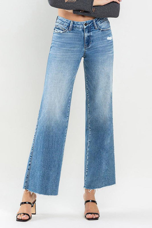 Raegen Wide Leg Jean