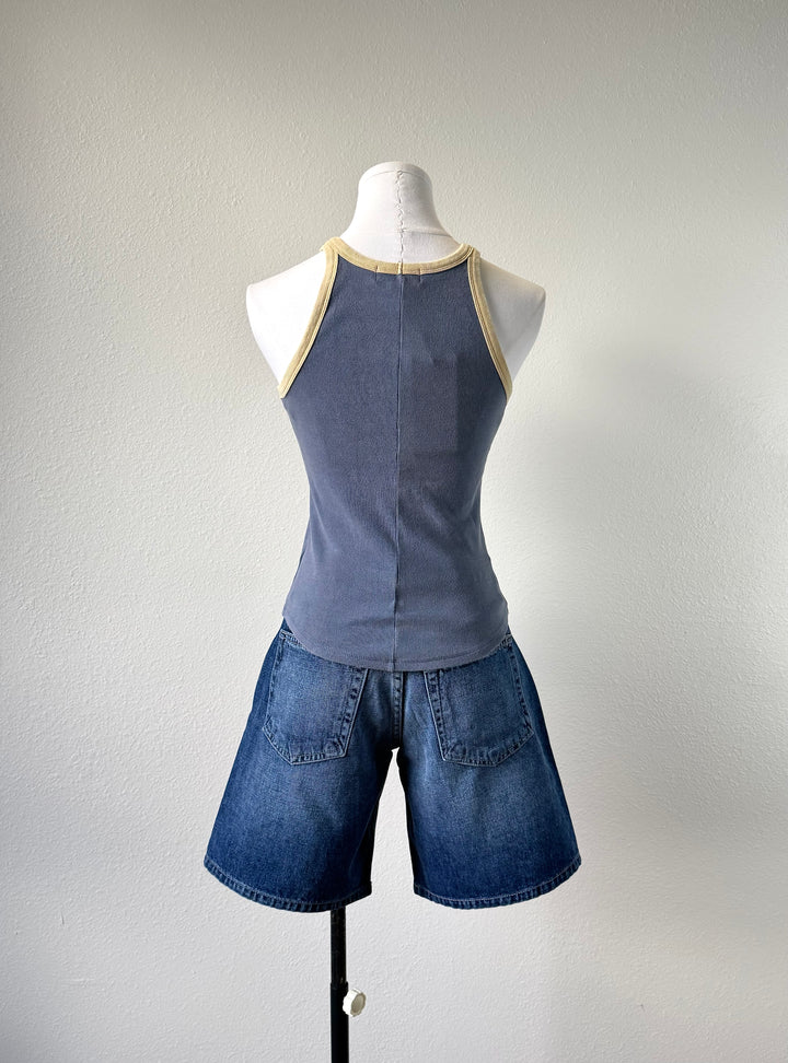 Contrast Tank