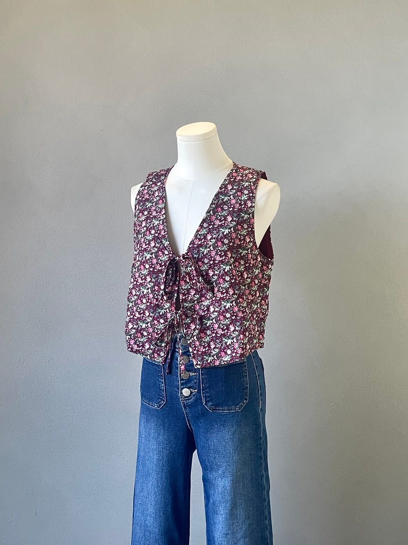 Dainty Floral Vest