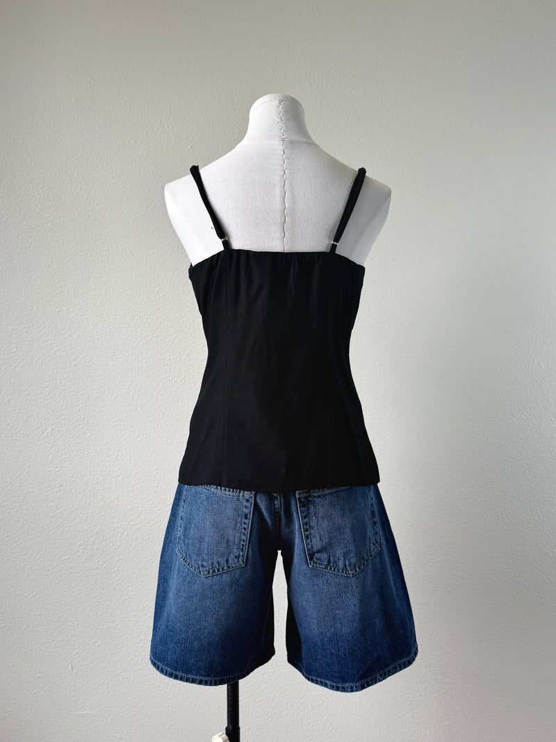 Elm Button Tank