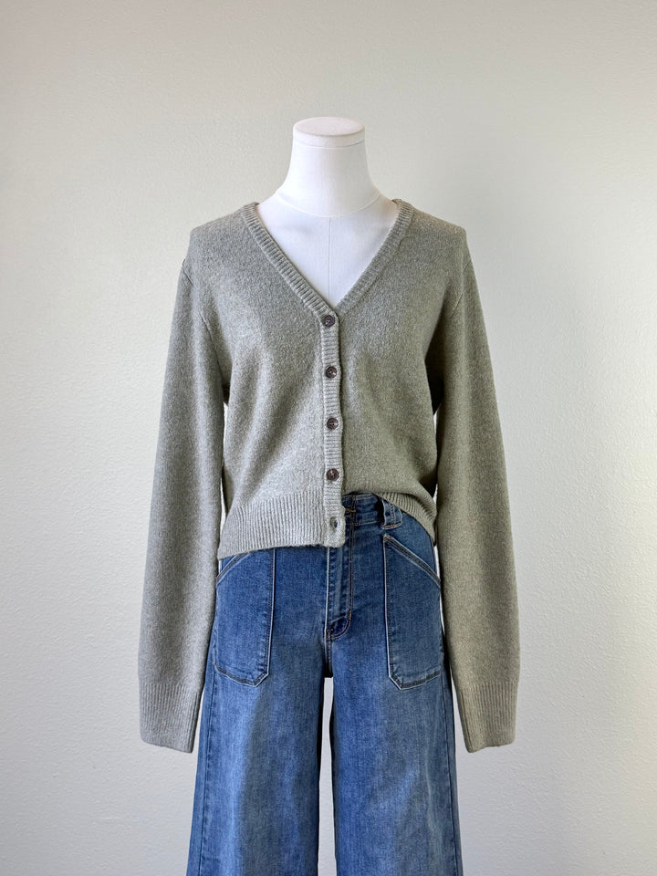 Evadne Cardigan