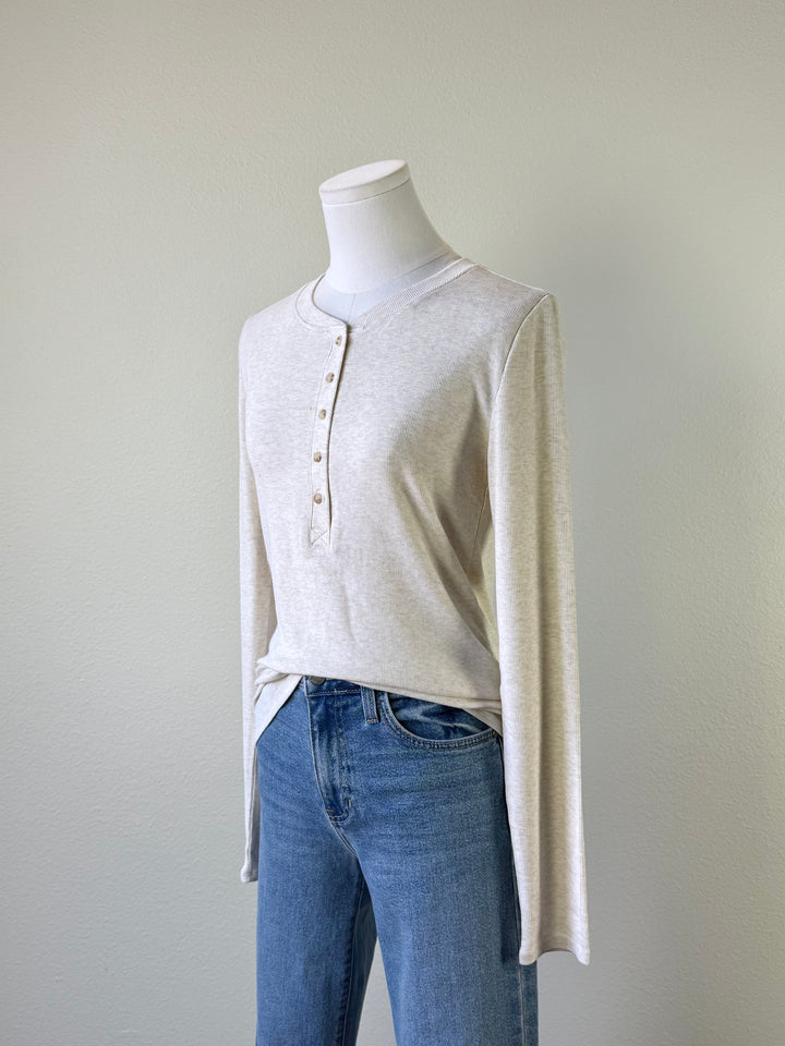 Jenavieve Longsleeve Henley