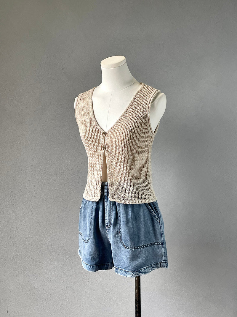 Landry V-Neck Vest