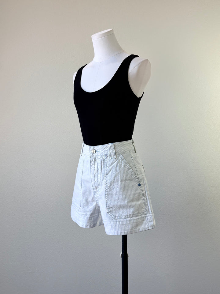 Naia Short