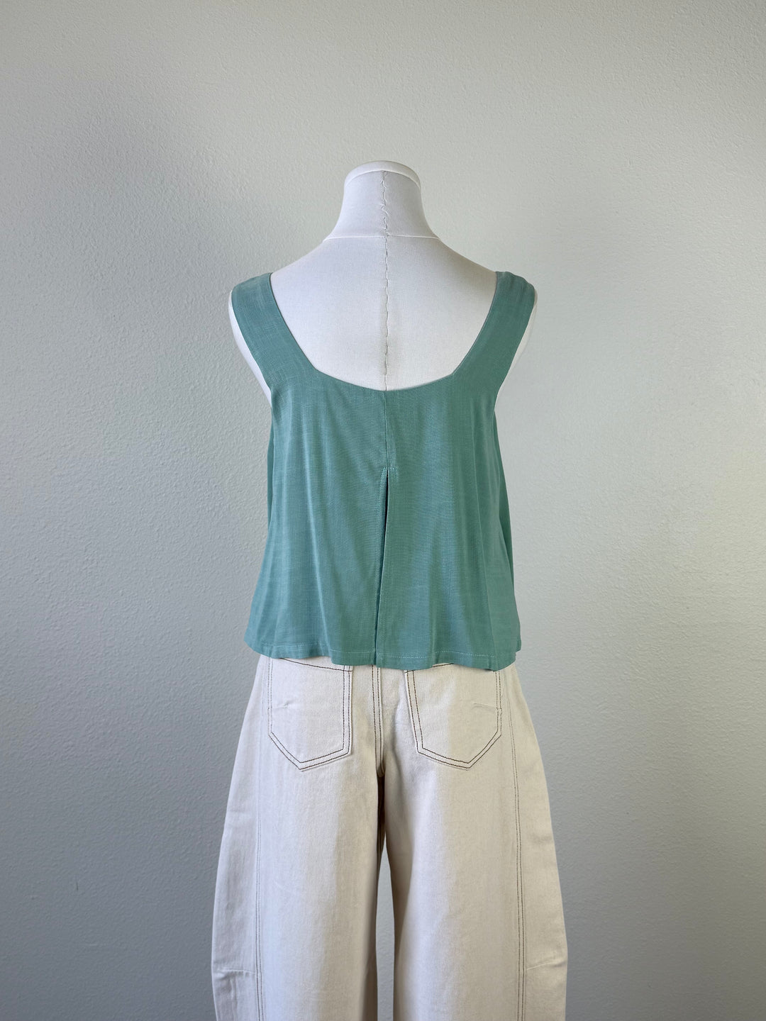 Nick Flowy Tank