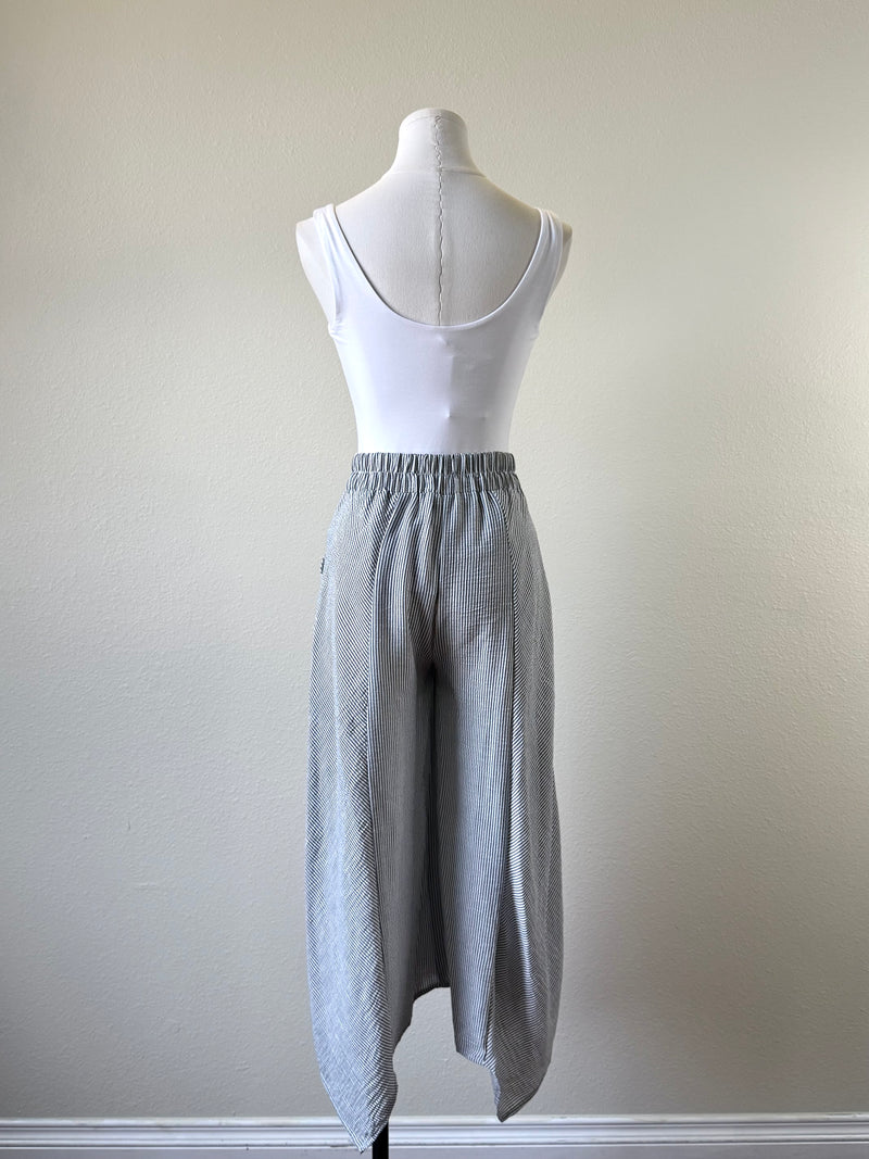 Riven Pants